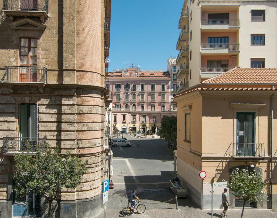 A Casa Di Adri Apartment Salerno Exterior photo