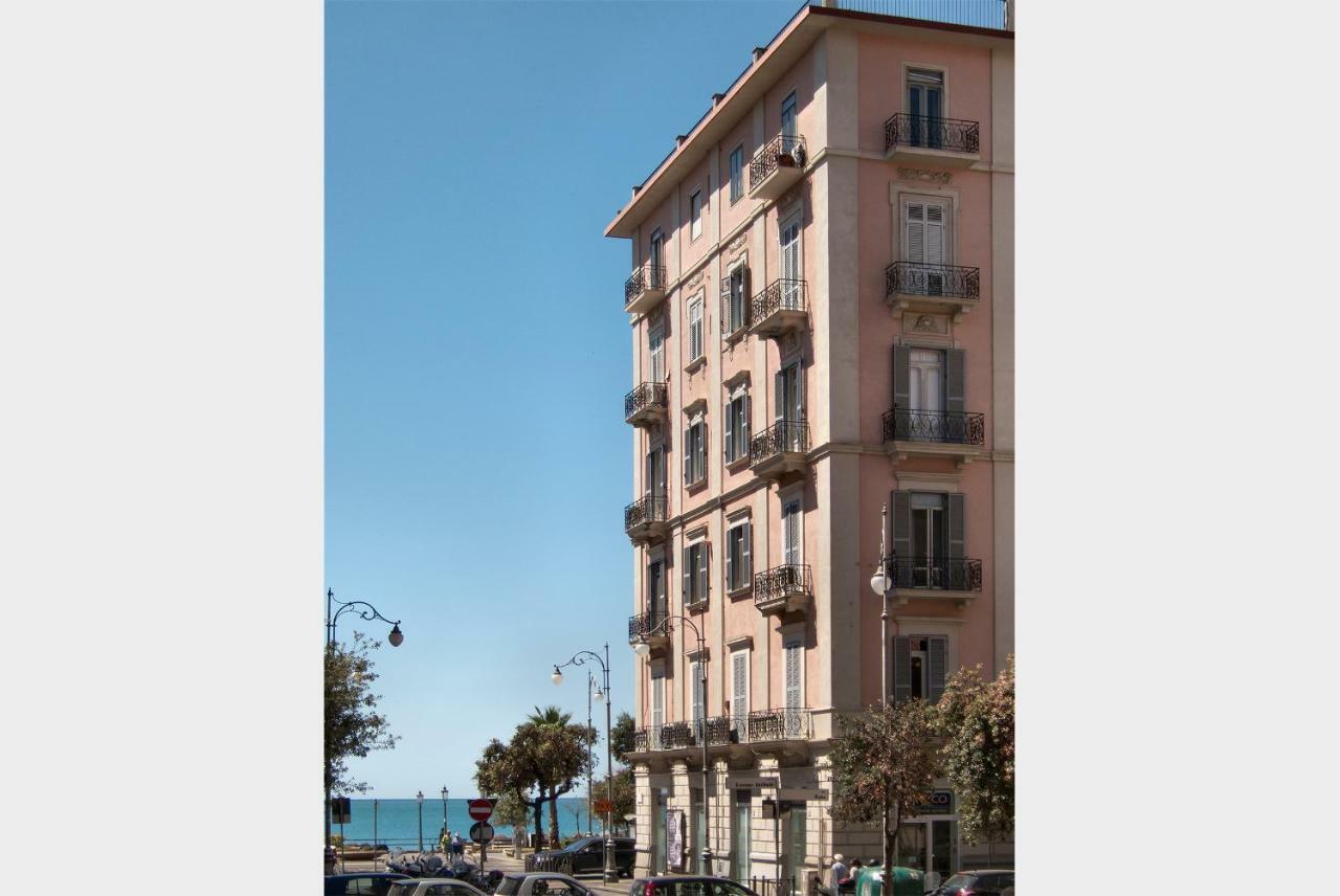 A Casa Di Adri Apartment Salerno Exterior photo